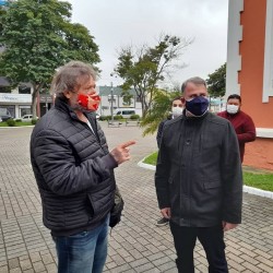Campo Largo recebe a visita ilustre do apresentador de TV - Richard Rasmussen